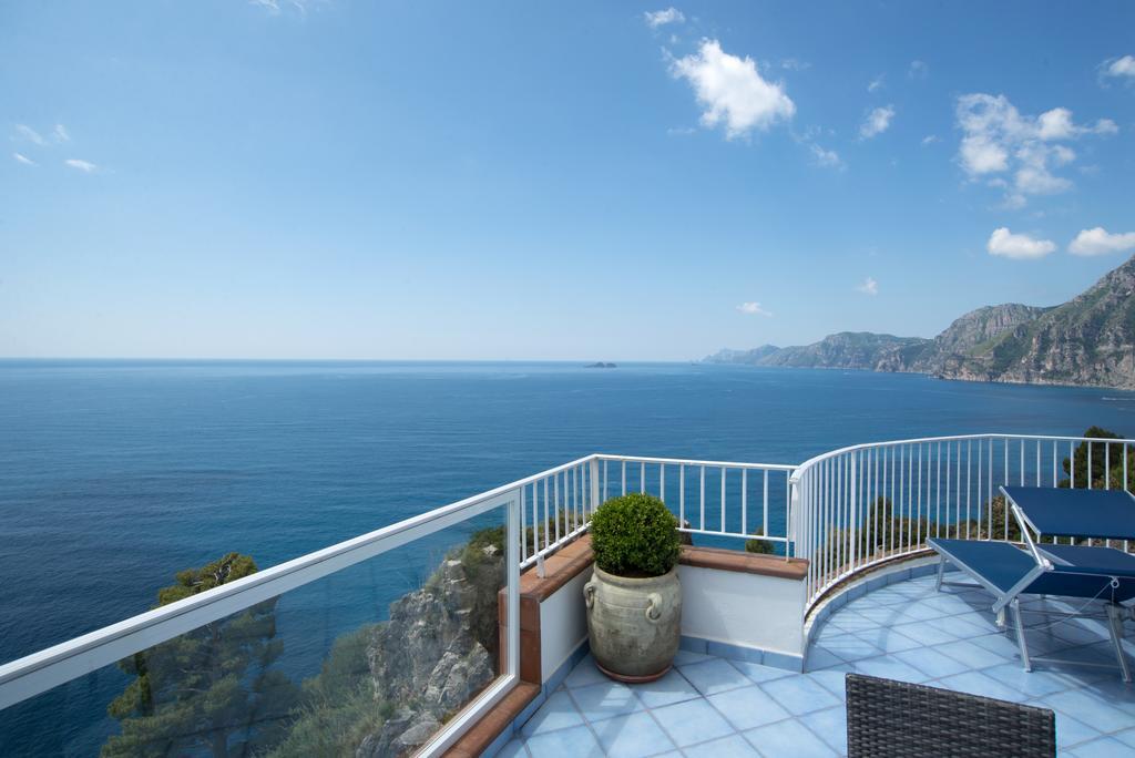 Hotel Grand Tritone